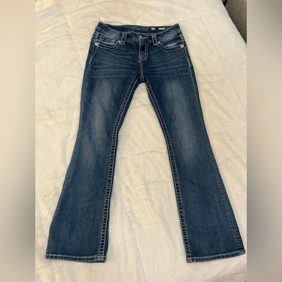 ✨ Miss Me Jeans - Bootcut - Size 28 - Picture 1 of 6